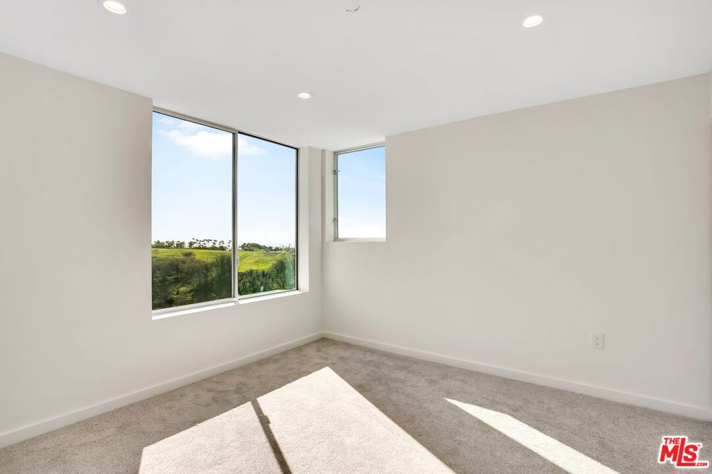 28405 Via Acero Street Property Photo 58