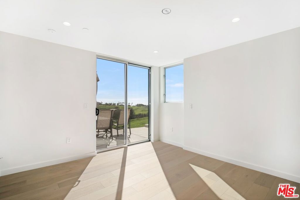 28405 Via Acero Street Property Photo 64