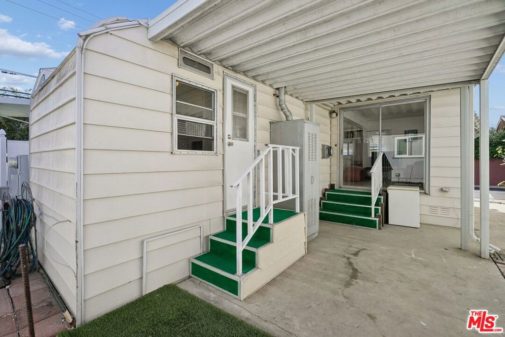 11250 Playa Street 43 Property Photo 26