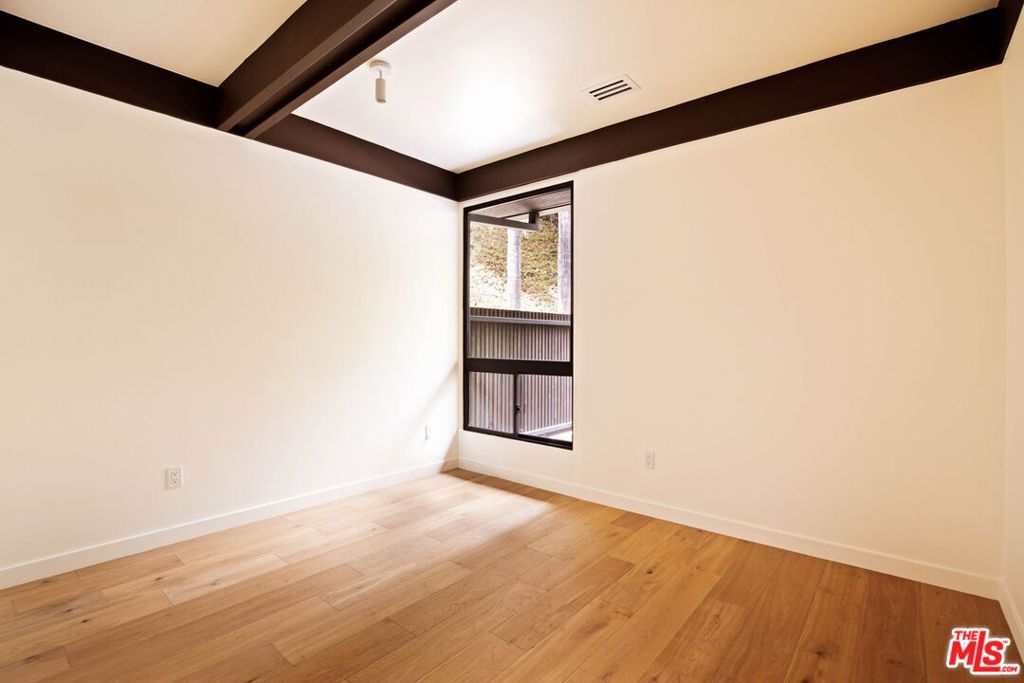 5649 Valley Oak Drive Property Photo 37