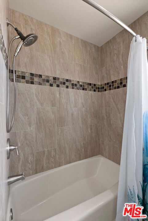 56760 Ivanhoe Drive Property Photo 19