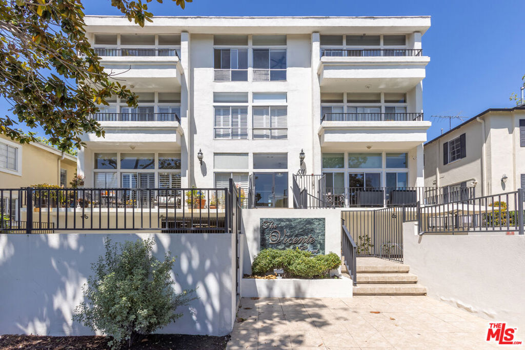 511 San Vicente Boulevard 107