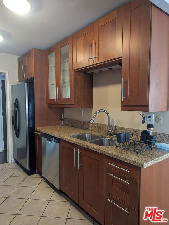 5412 Lindley Avenue 218 Property Photo 10
