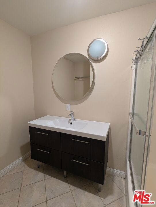5412 Lindley Avenue 218 Property Photo 18