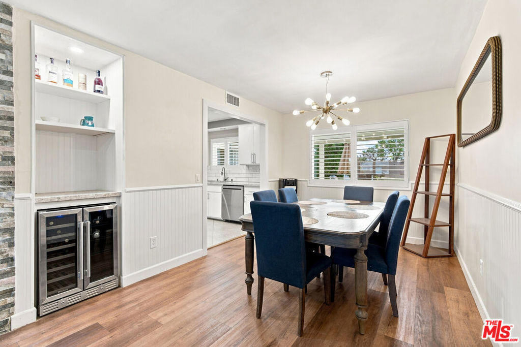 1873 Rosemount Avenue Property Photo 10