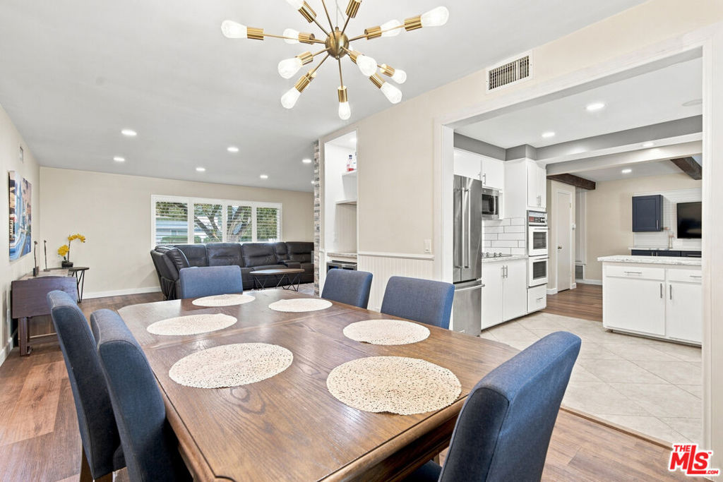 1873 Rosemount Avenue Property Photo 12