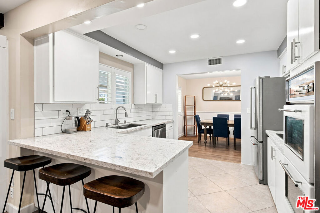 1873 Rosemount Avenue Property Photo 16