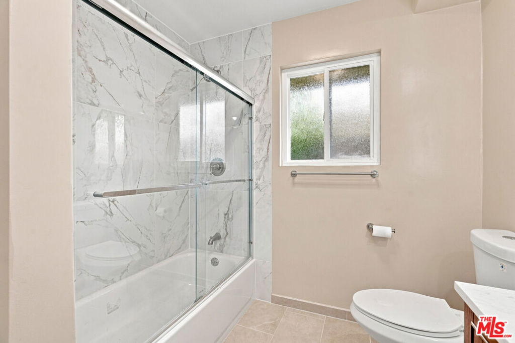1873 Rosemount Avenue Property Photo 26