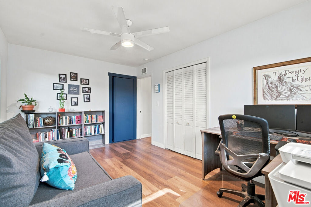 1873 Rosemount Avenue Property Photo 28