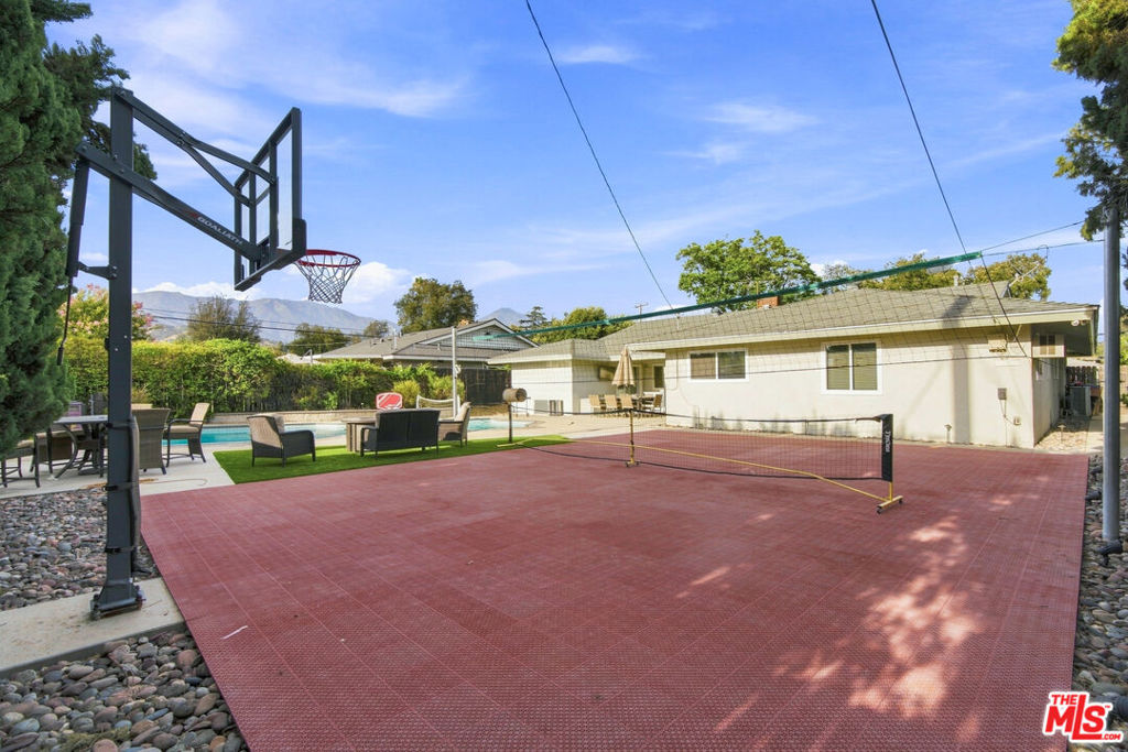 1873 Rosemount Avenue Property Photo 40