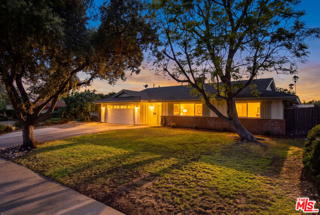 1873 Rosemount Avenue Property Photo 47