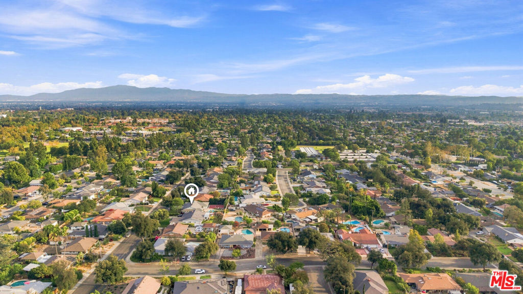 1873 Rosemount Avenue Property Photo 48