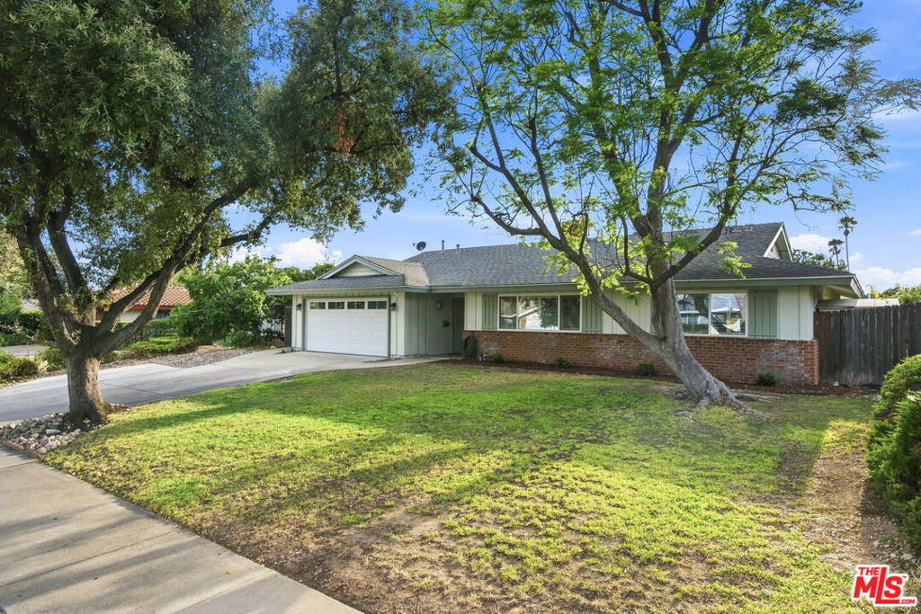 1873 Rosemount Avenue Property Photo 49