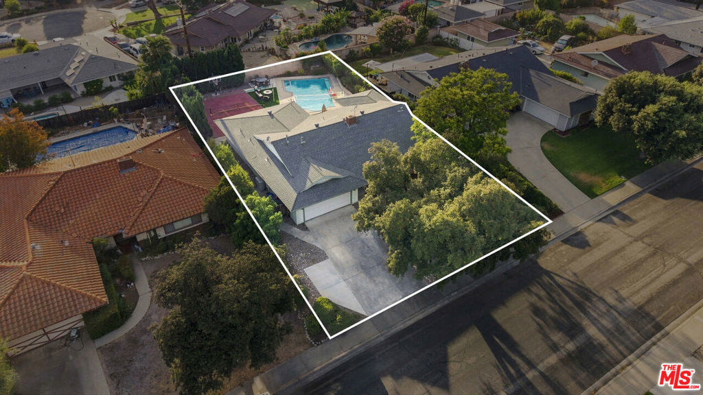 1873 Rosemount Avenue Property Photo 50