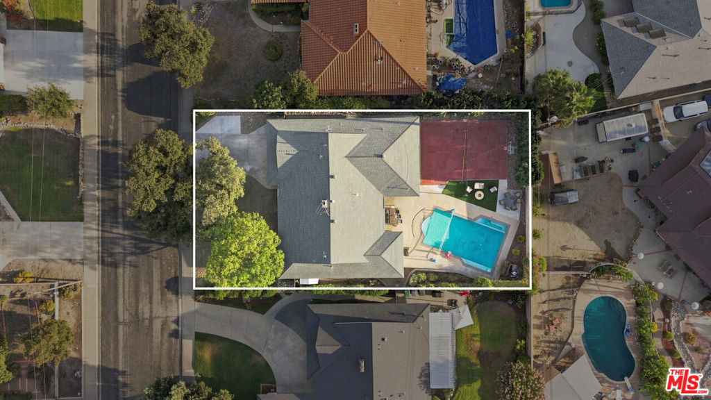 1873 Rosemount Avenue Property Photo 55