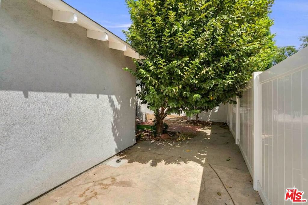 15905 Enadia Way Property Photo 25