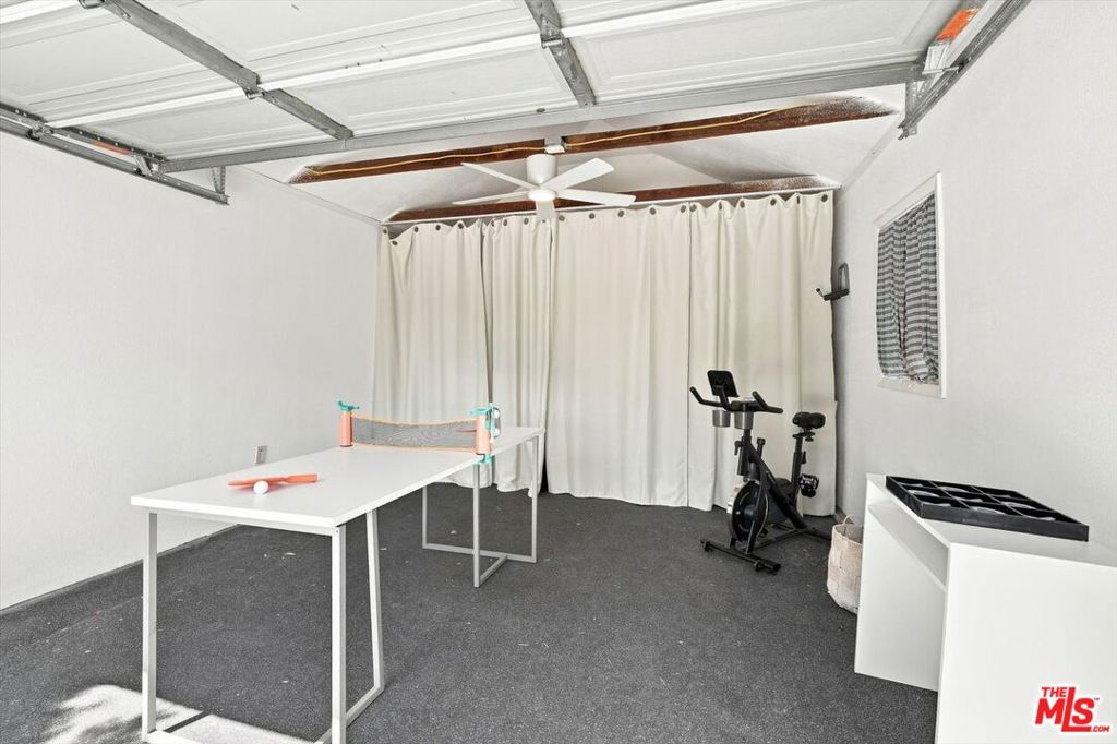 5345 S Victoria Avenue Property Photo 35