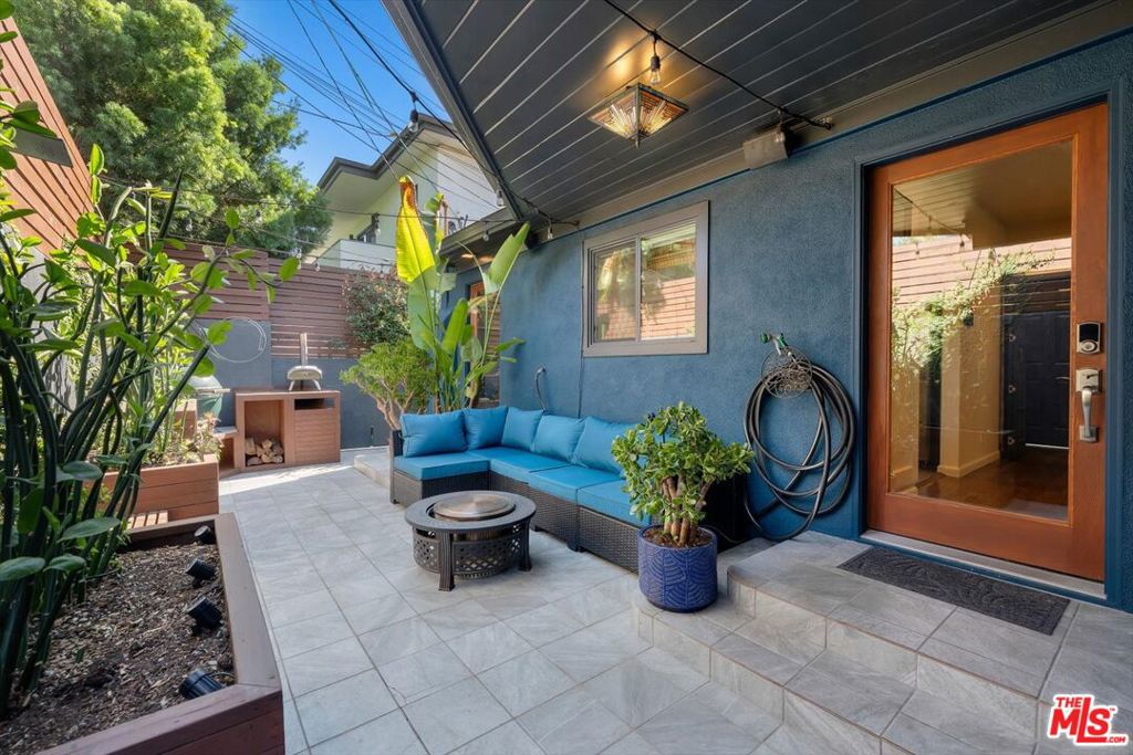 8116 Romaine Street Property Photo 2