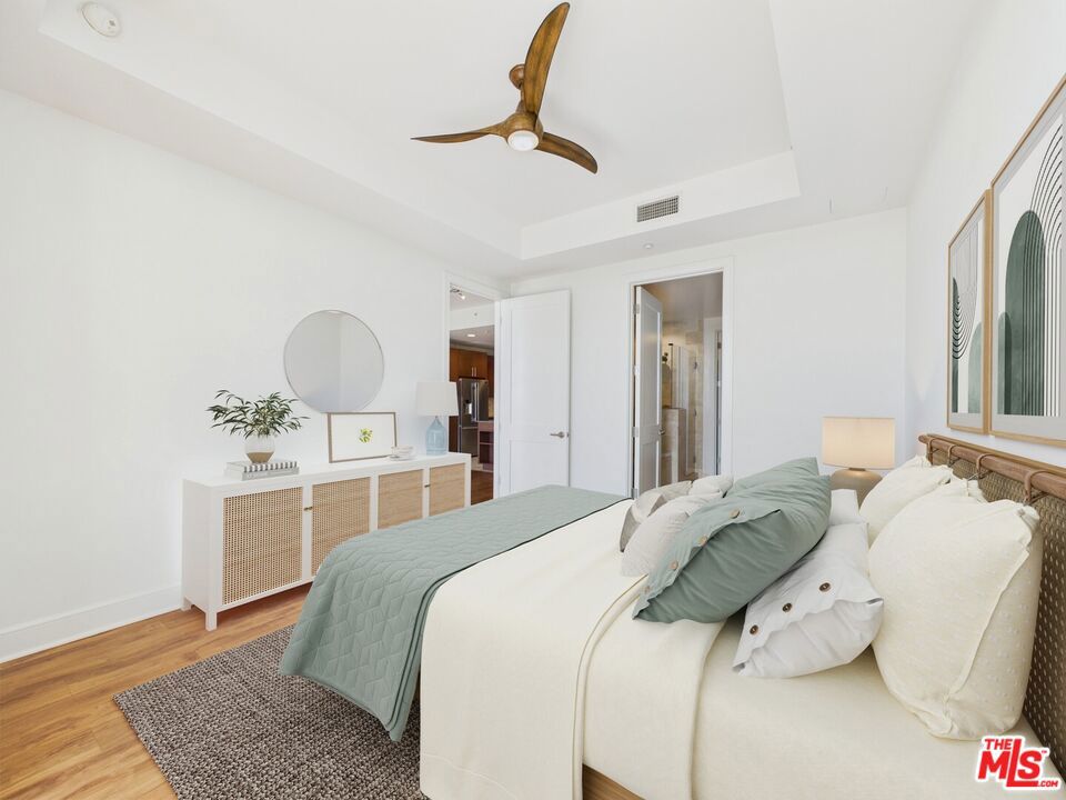 10700 Wilshire Boulevard 706 Property Photo 6