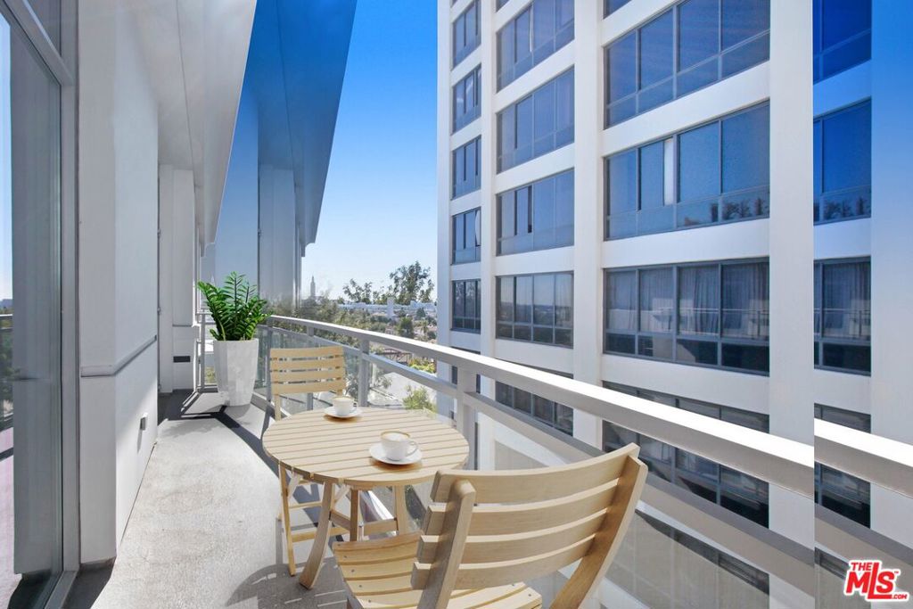 10700 Wilshire Boulevard 706 Property Photo 13