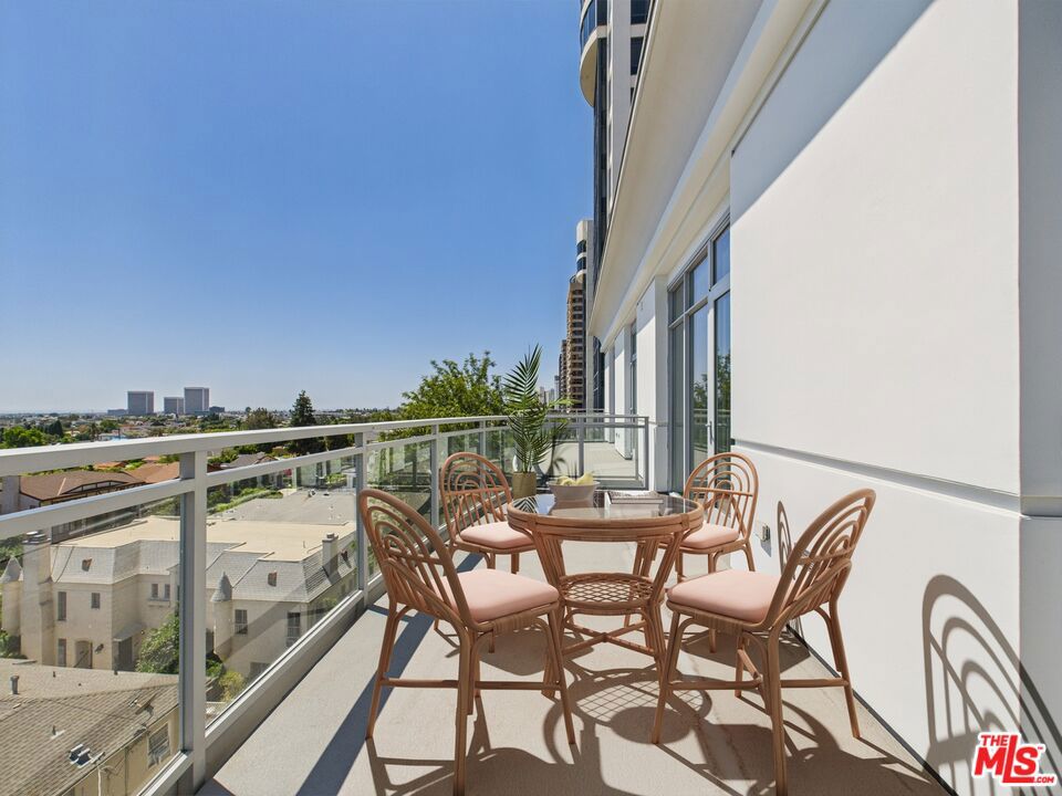 10700 Wilshire Boulevard 706 Property Photo 14