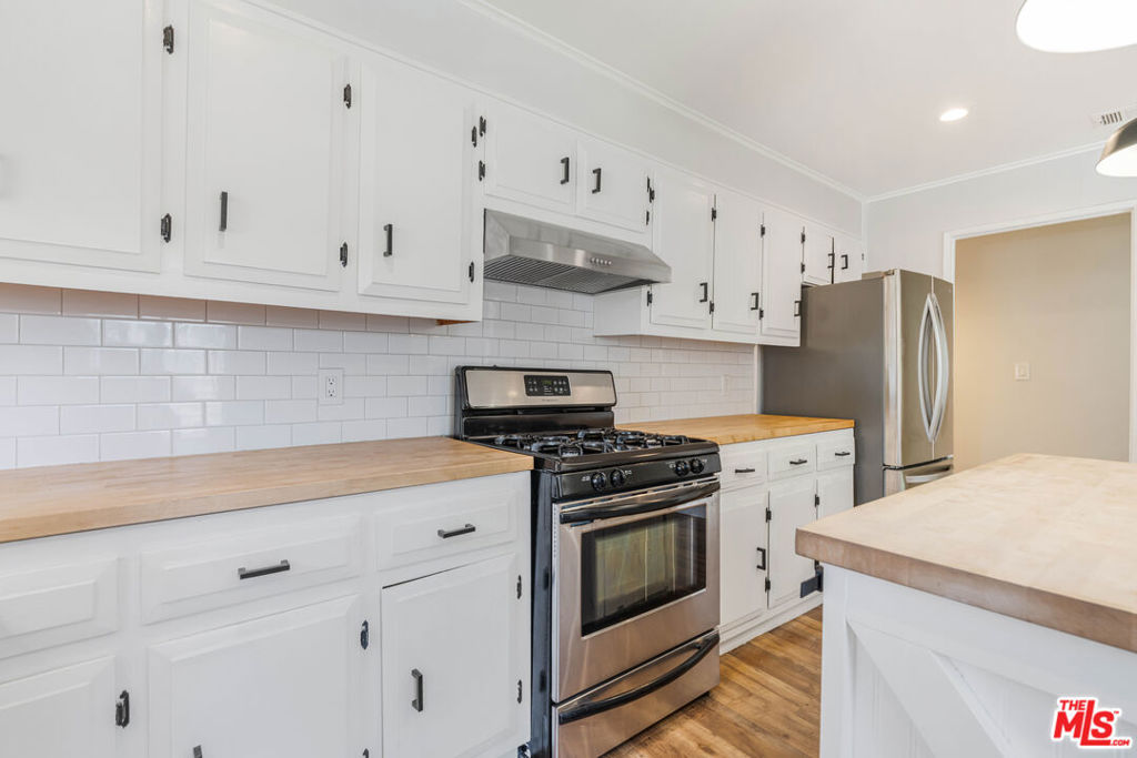 6514 Coldwater Canyon Avenue Property Photo 15