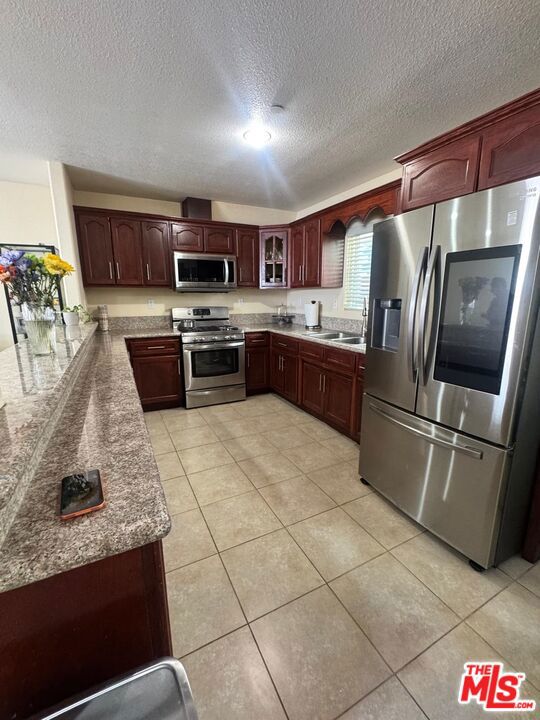 3732 Ruthelen Street Property Photo 2