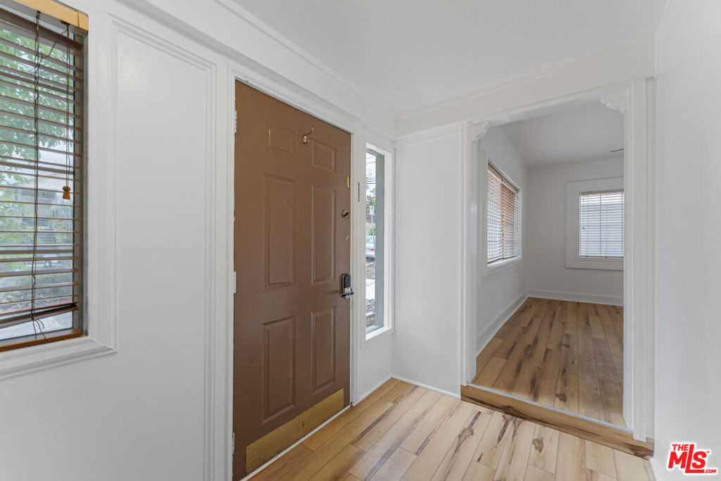 1300 Sanborn Avenue Property Photo 8