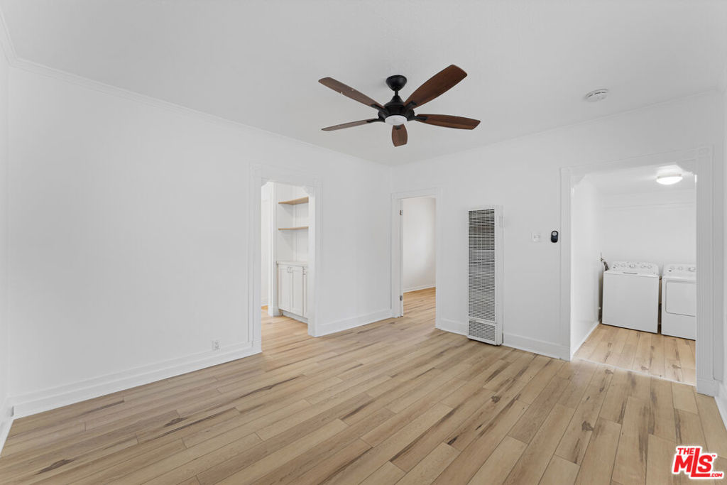 1300 Sanborn Avenue Property Photo 11