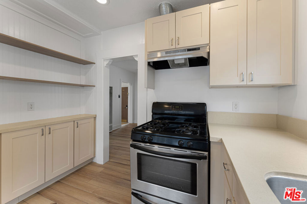 1300 Sanborn Avenue Property Photo 13