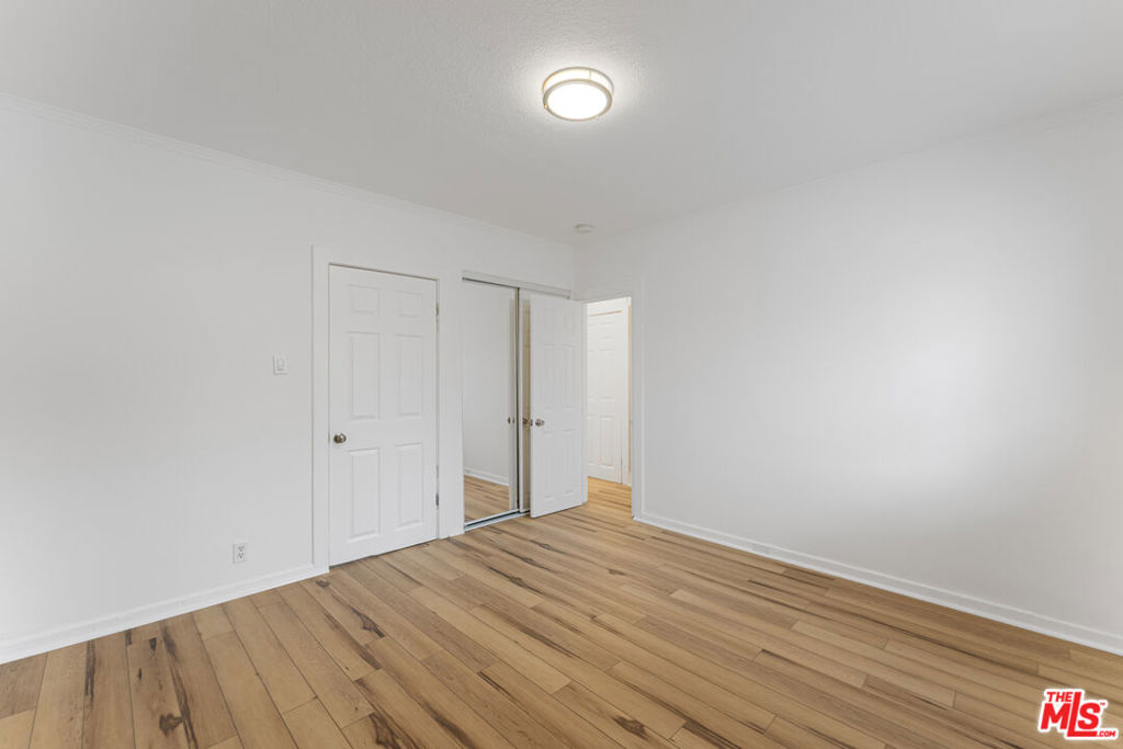 1300 Sanborn Avenue Property Photo 16