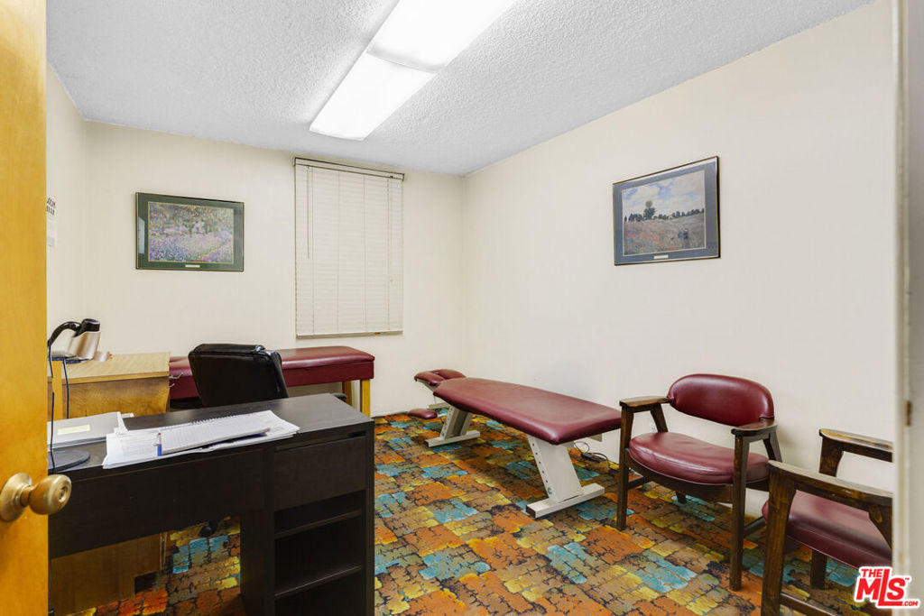 3480 Live Oak Street Property Photo 27