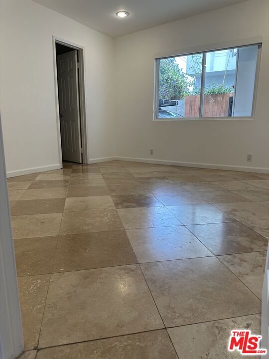 2454 Penmar Property Photo 6