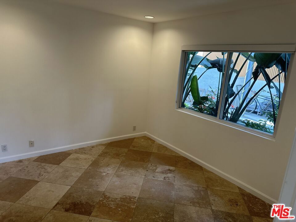 2454 Penmar Property Photo 32