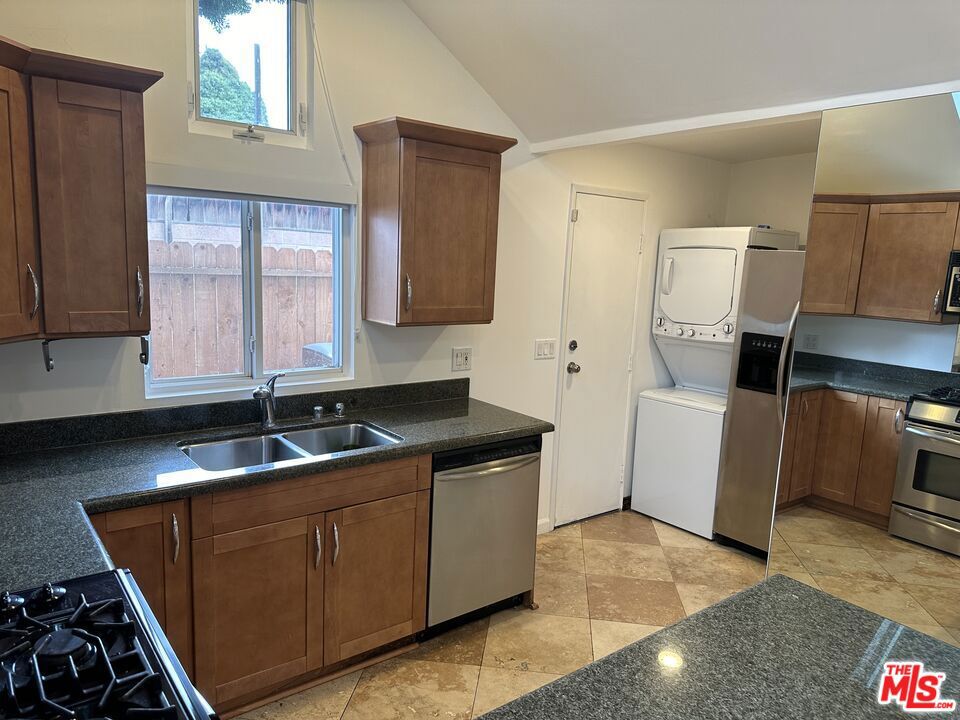 2454 Penmar Property Photo 42