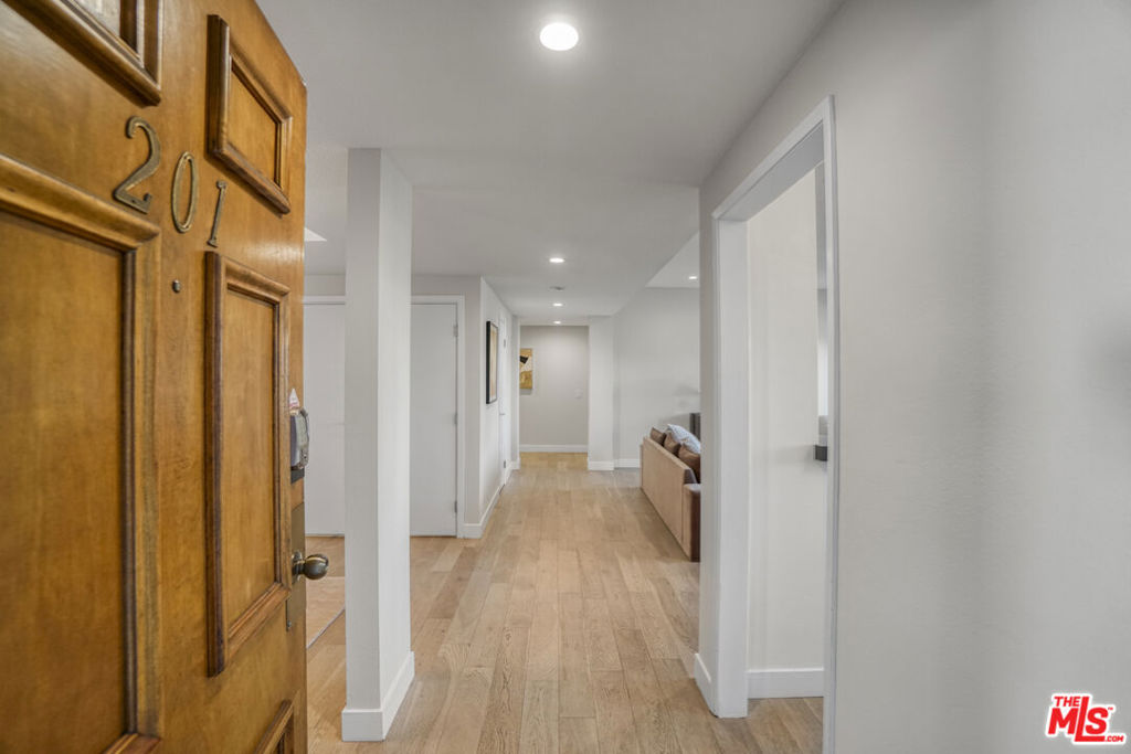 166 S Hayworth Avenue 201 Property Photo 1