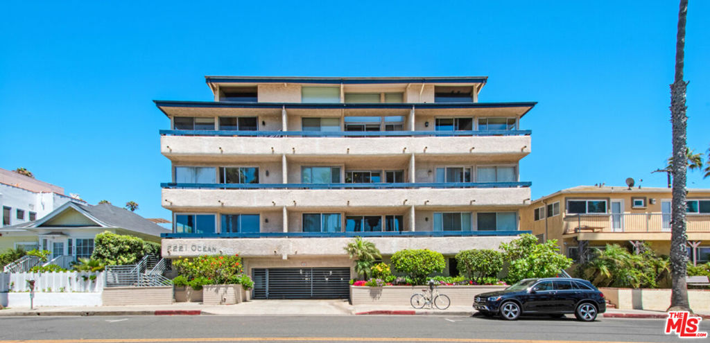 2221 Ocean Avenue 308 Property Photo 1