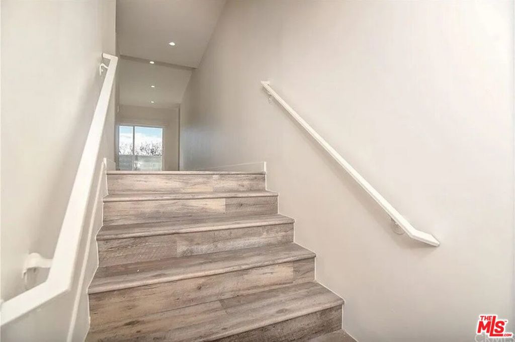11825 National Boulevard Property Photo 21