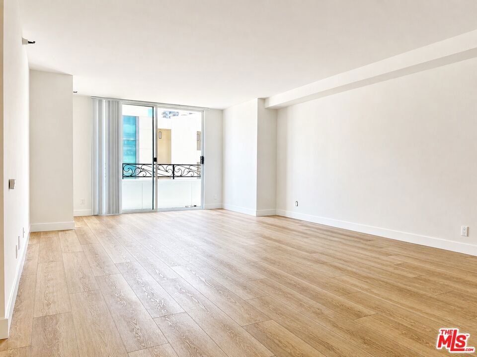10390 Wilshire Boulevard 511 Property Photo 2