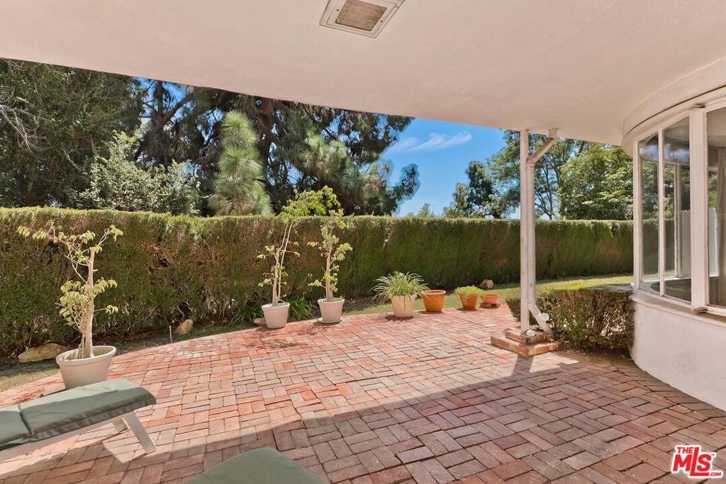 131 Ashdale Avenue Property Photo 16