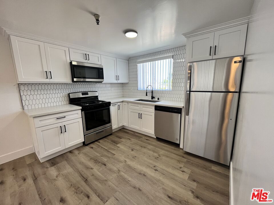11430 Cedar Avenue 9 Property Photo 12