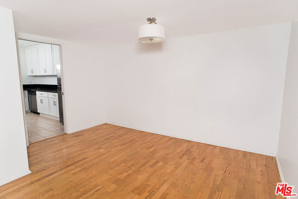 416 N Oakhurst Drive 107 Property Photo 6