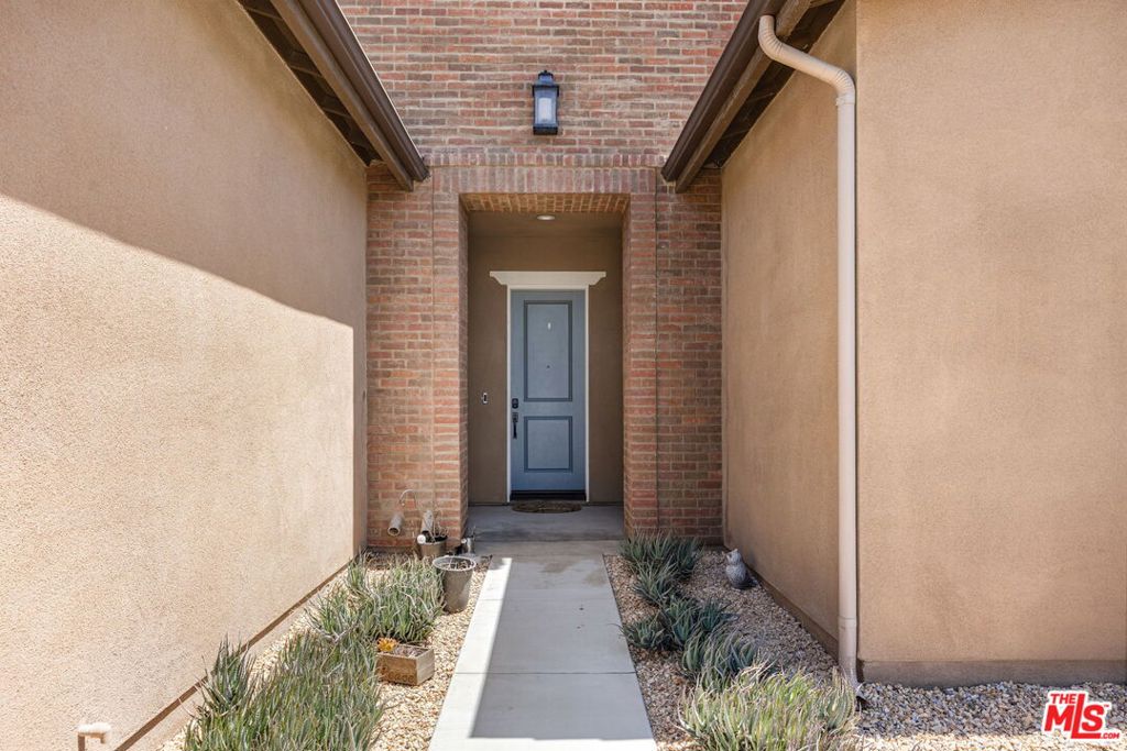 13447 Gold Medal Court Property Photo 3