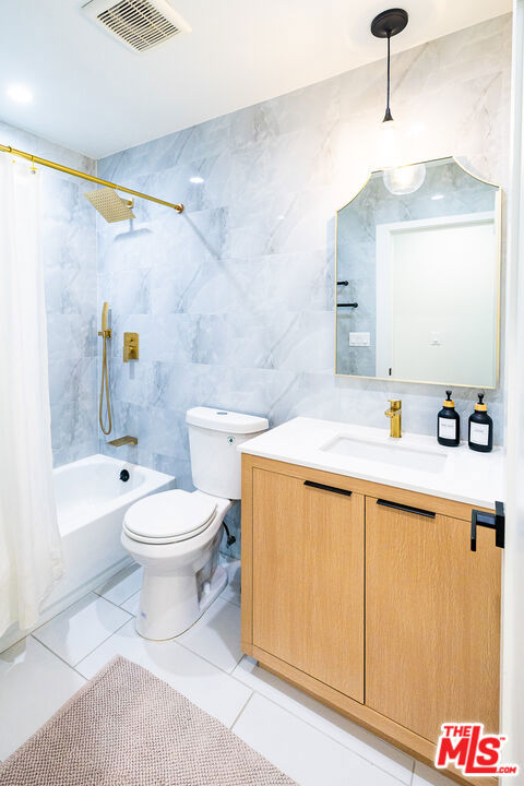 1485 Norwich Avenue Property Photo 11
