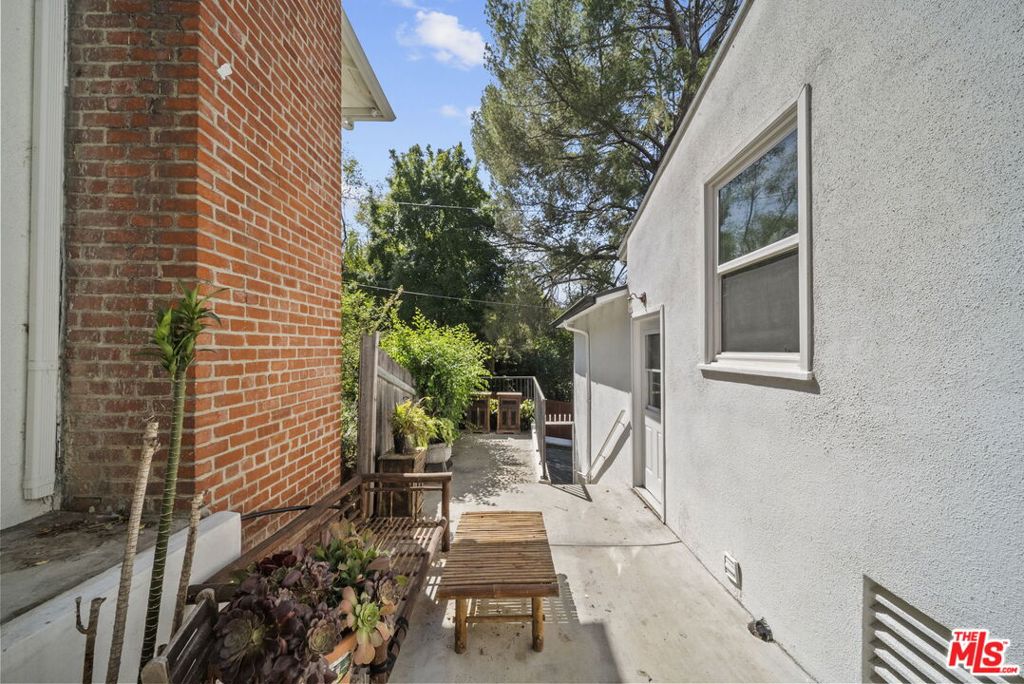6295 Ivarene Avenue Property Photo 36