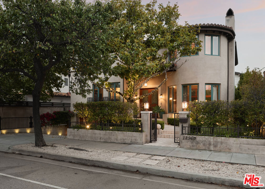 12960 San Vicente Boulevard Property Photo 1