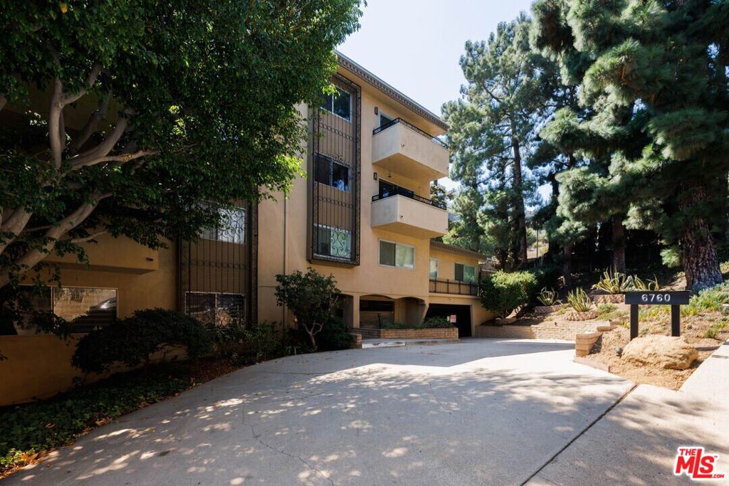 6760 Hillpark Drive 408 Property Photo 1