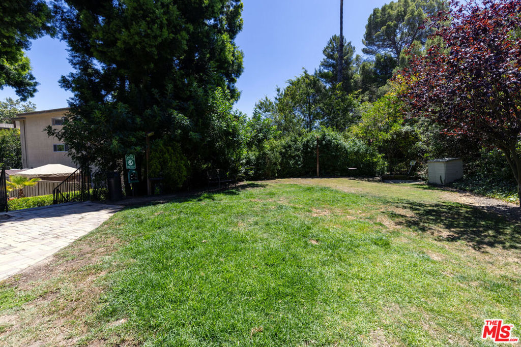 6760 Hillpark Drive 408 Property Photo 18