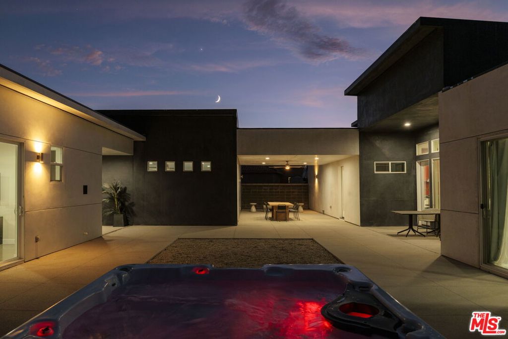 58654 Piedmont Drive Property Photo 3
