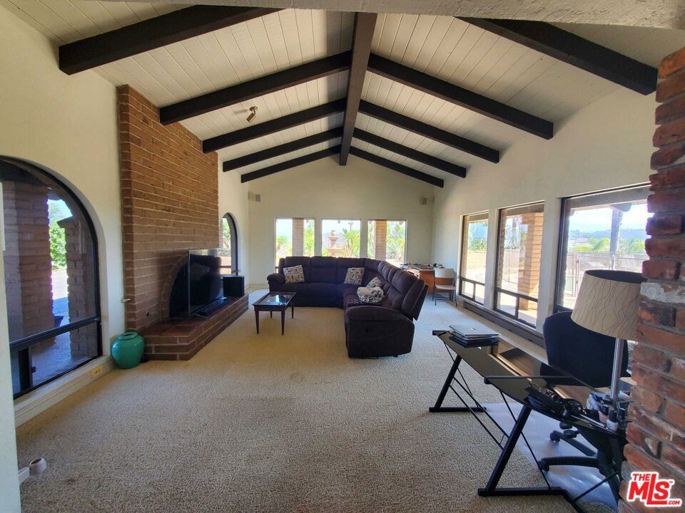 32063 Via Ararat Drive Property Photo 8
